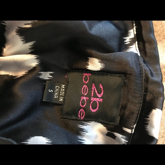 Dress - Picture 4 of 4